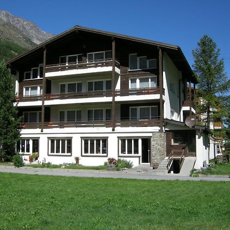 Apartments Atlas Saas-Grund Buitenkant foto